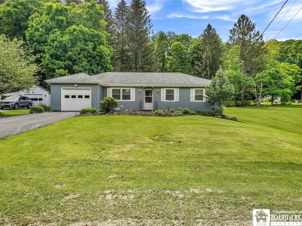 177 Wyoming St, Warsaw, NY 14569