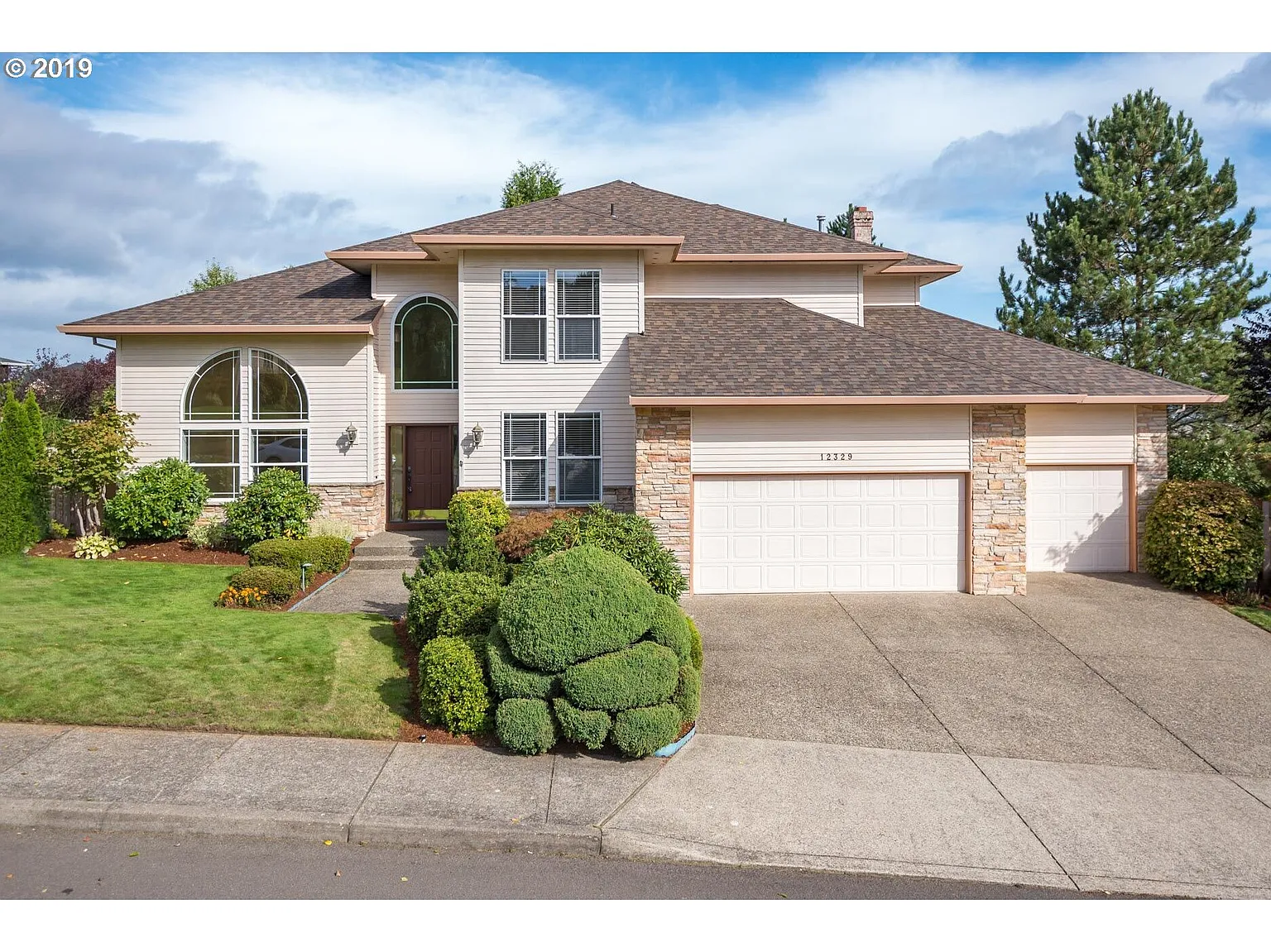 12329 SW Chandler Dr photo 1