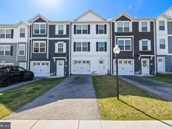 185 Pumping Station Rd, Hanover, PA 17331