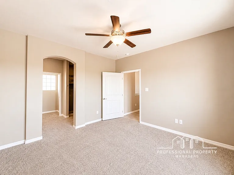 2845 W 31st Ln — Photo 17