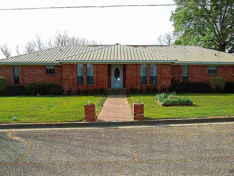 1st image of 109 Magnolia St