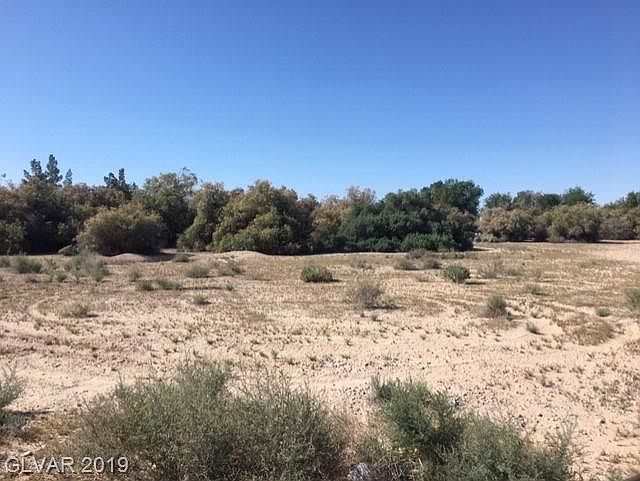 2nd image of 3761 E McGraw Rd