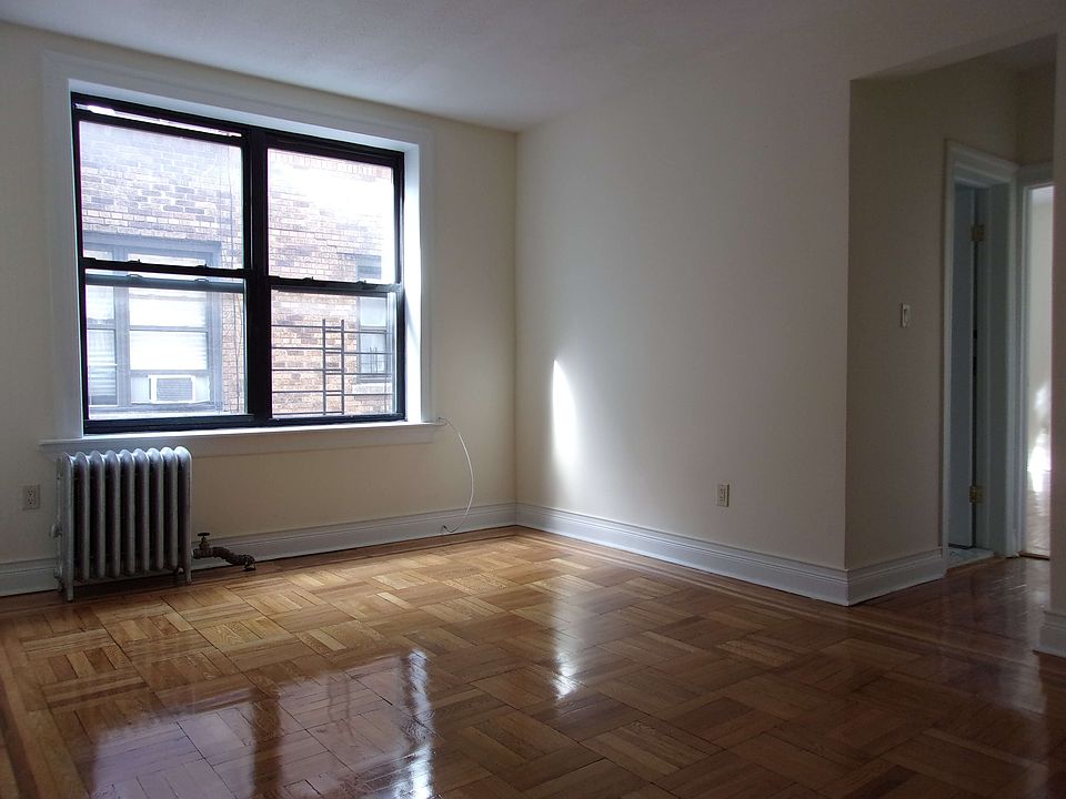 2nd image of 624 W 176th St APT 33