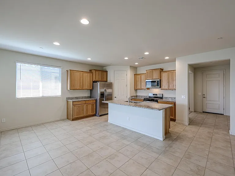 31949 N 134th Dr — Photo 3
