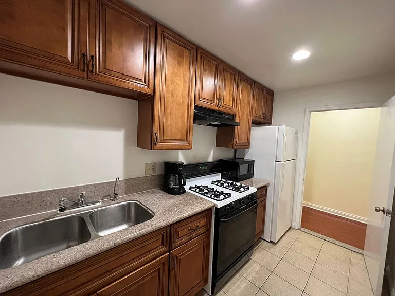 4963 Sereno Dr — Photo 24
