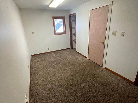 5th image of 2727 Glenwood St #1