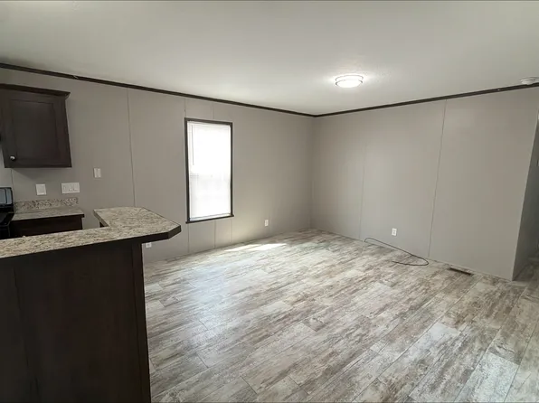 5913 W Maple #158, Romulus, MI 48174