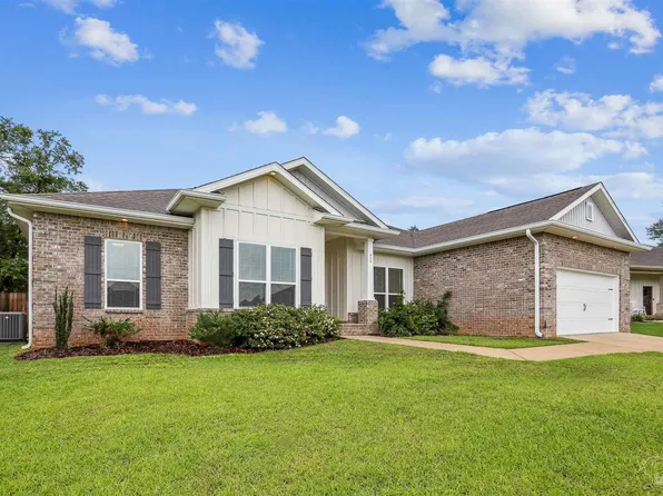 415 Broadleaf Cir, Cantonment, FL 32533