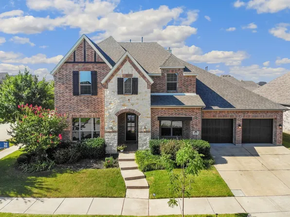 832 Dusty Trl, Aubrey, TX 76227