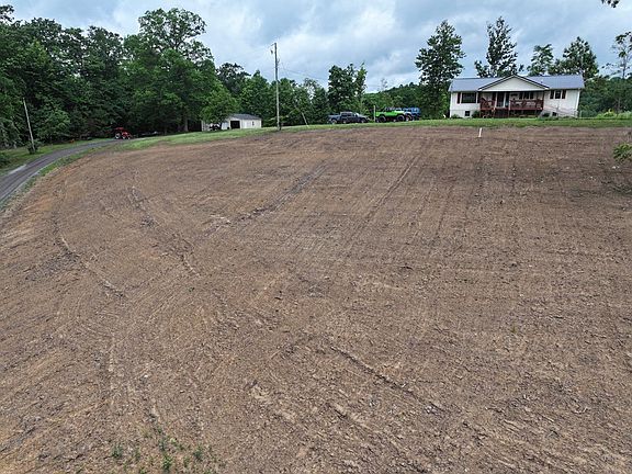 3rd image of 650 Sweeneysburg Rd