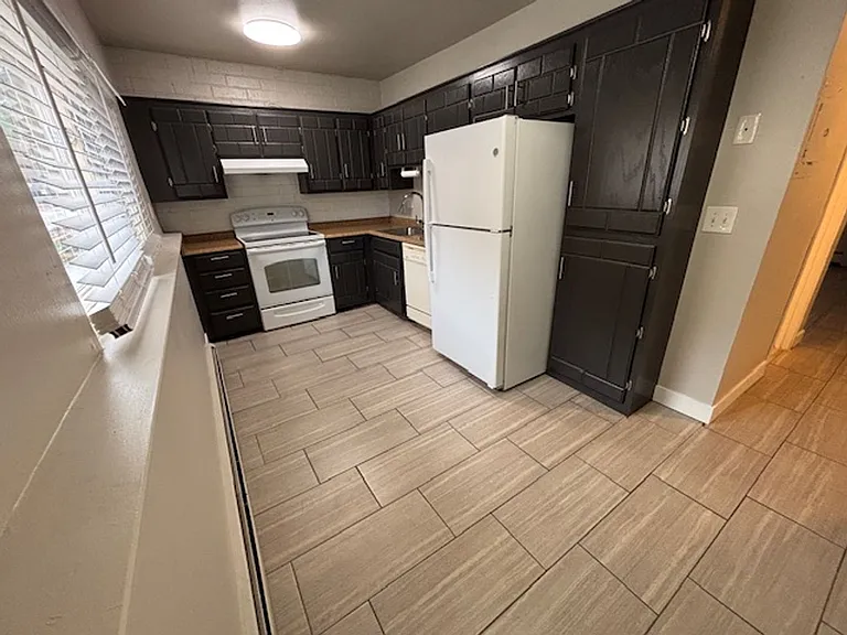 6640 Dublin Loop W — Photo 10