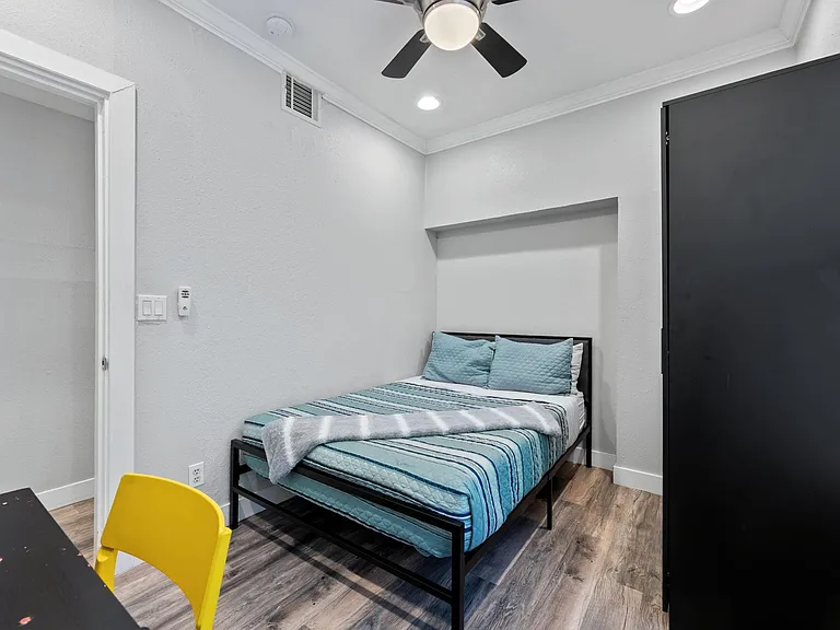 412 Drew St #3 — Photo 9
