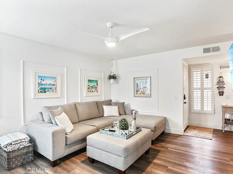 12 Corniche Dr #A — Photo 5