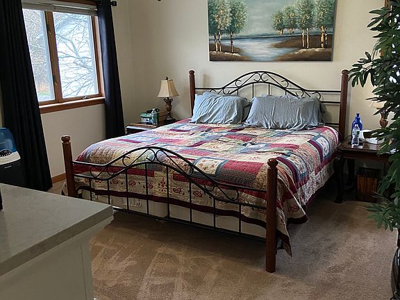 2nd image of 19 Parkington Cir