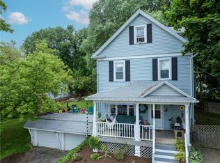 87 Garden Dr, Rochester, NY 14609