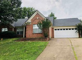 8242 Floral Springs Dr, Cordova, TN 38016