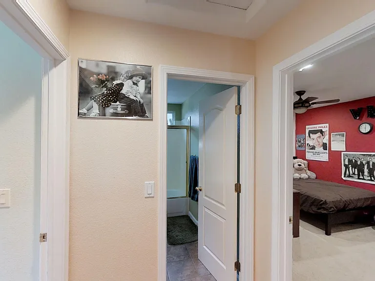 Wildflower Dr — Photo 28