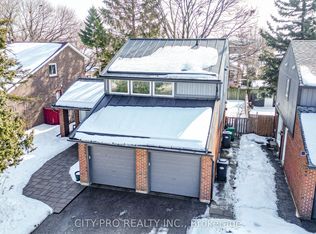 2848 Windwood Dr, Mississauga, ON L5N 1W7