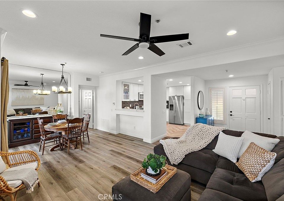 1st image of 135 California Ct