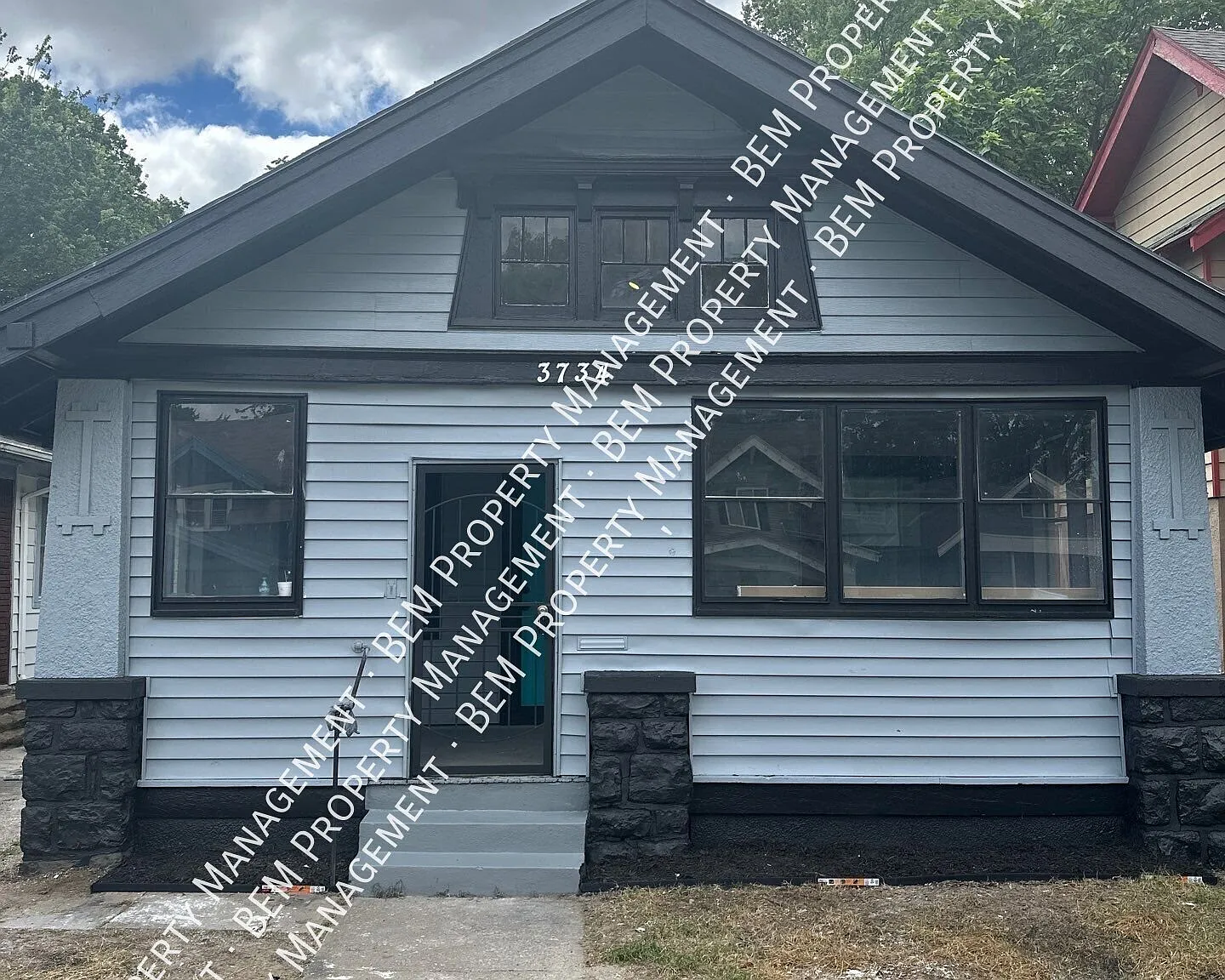 3 bed, 1.5 bath, 1500 sqft, $1,450 — Photo 1