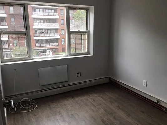 Rented by Premier Metro Realty Corp | media 52