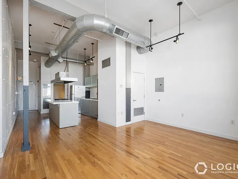 159 W Broadway #304 — Photo 11