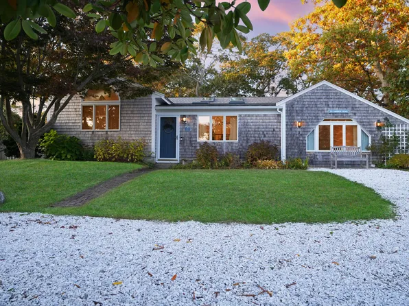 33 Harbor Road, West Yarmouth, MA 02673