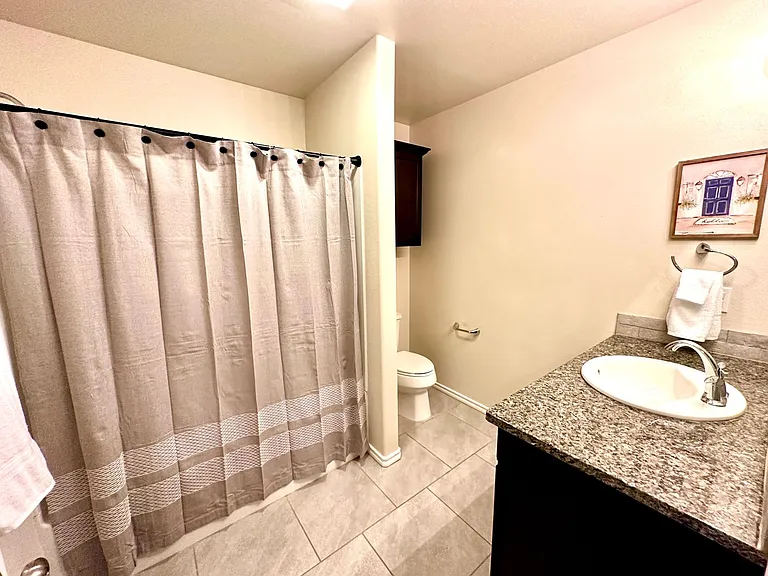 13804 Uvalde Ave — Photo 8