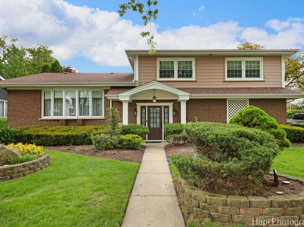 548 Lois Ct, Mount Prospect, IL 60056