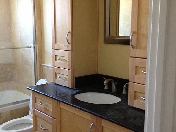 2nd image of 564 Annie Laurie St APT 1