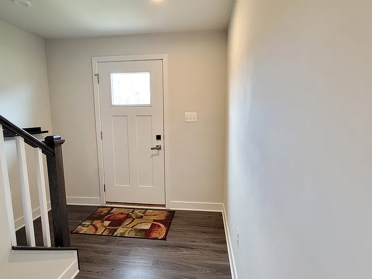 8663 Shady Pines Dr — Photo 3