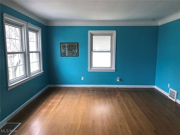 3rd image of 2232 Hilda Ave