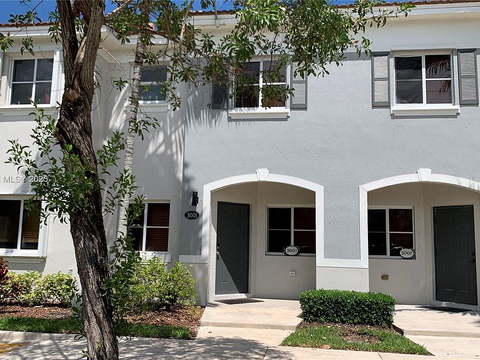 1st image of 3001 SE 17th Ave #3001