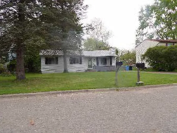 2916 Viking St, Lansing, MI 48911