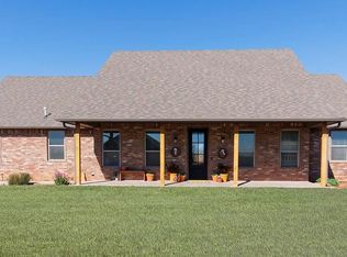 345 Mountain Ridge Dr, Lawton, OK 73507