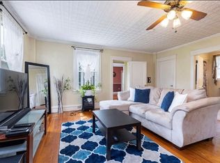 74 School St, Lincoln, RI 02865