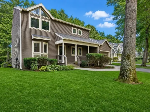 22 Cannon Forge Dr Unit 22, Foxboro, MA 02035