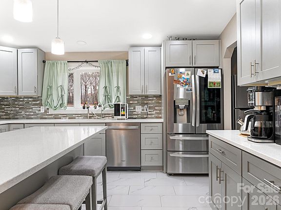 5th image of 2219 Wade Funderburk Rd