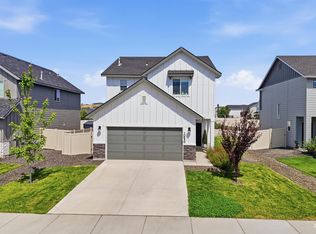 10630 W Garganey Dr, Star, ID 83669