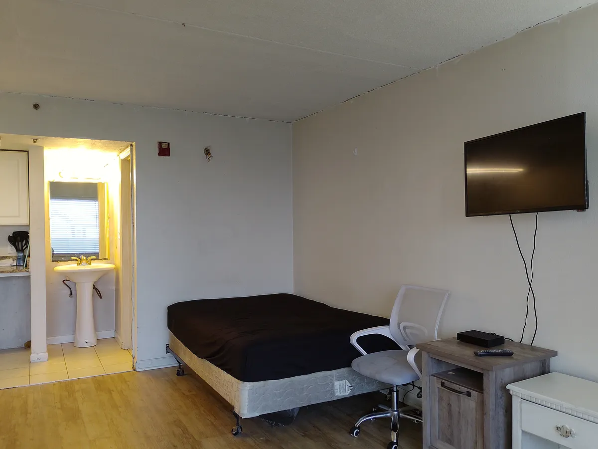 Building Photo - 2506 S Ocean Blvd #203