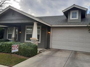 425 W Lilac Ave, Reedley, CA 93654