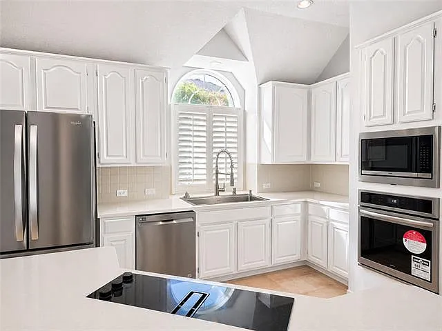 4304 Echomont Ln — Photo 3