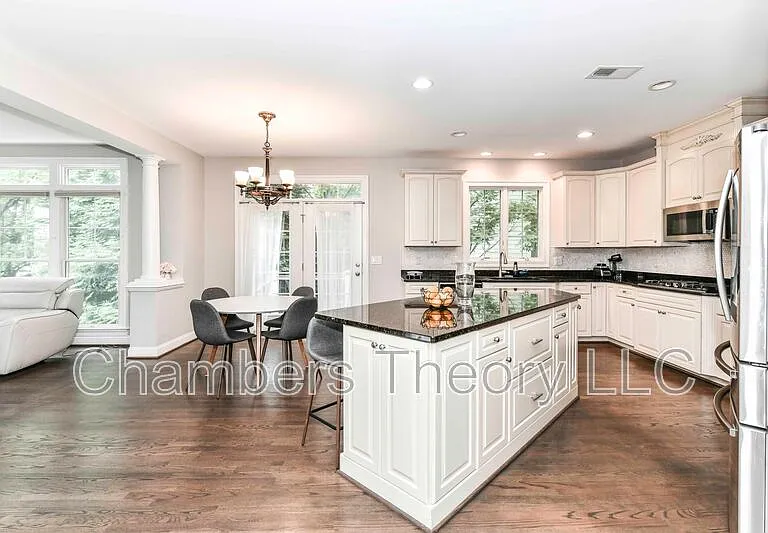 1840 Mamie Dyer Ln — Photo 13