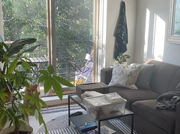 75 Green Street image 1 of 8