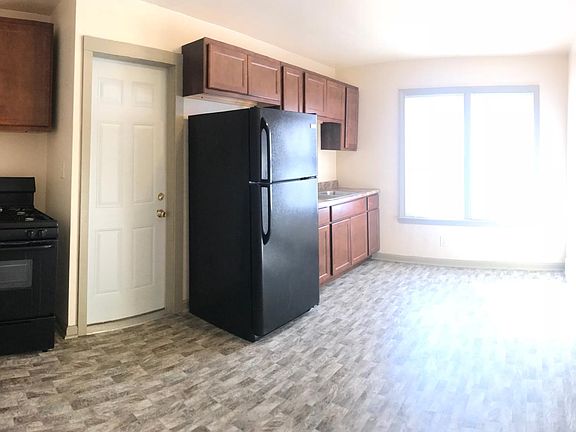 3rd image of 4539 N Teutonia Ave APT 2