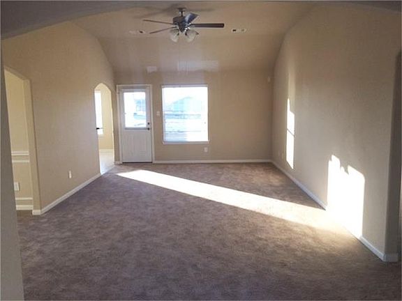 5th image of 14195 Brushwood Dr