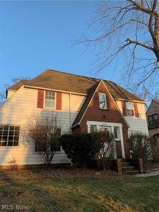 863 Medford Rd, Cleveland Heights, OH, 44121