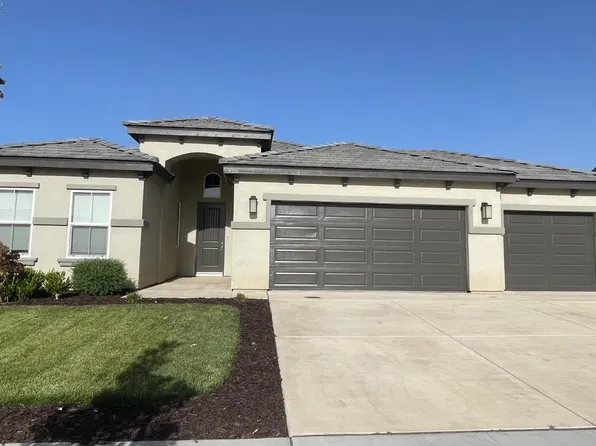 134 N Almond Ave, Kerman, CA 93630
