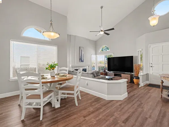 512 Catalina Cir, Vallejo, CA 94589