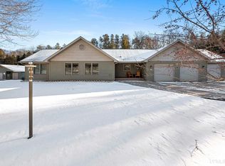 N3838 Turners Grade Rd, Iron Mountain, MI 49801